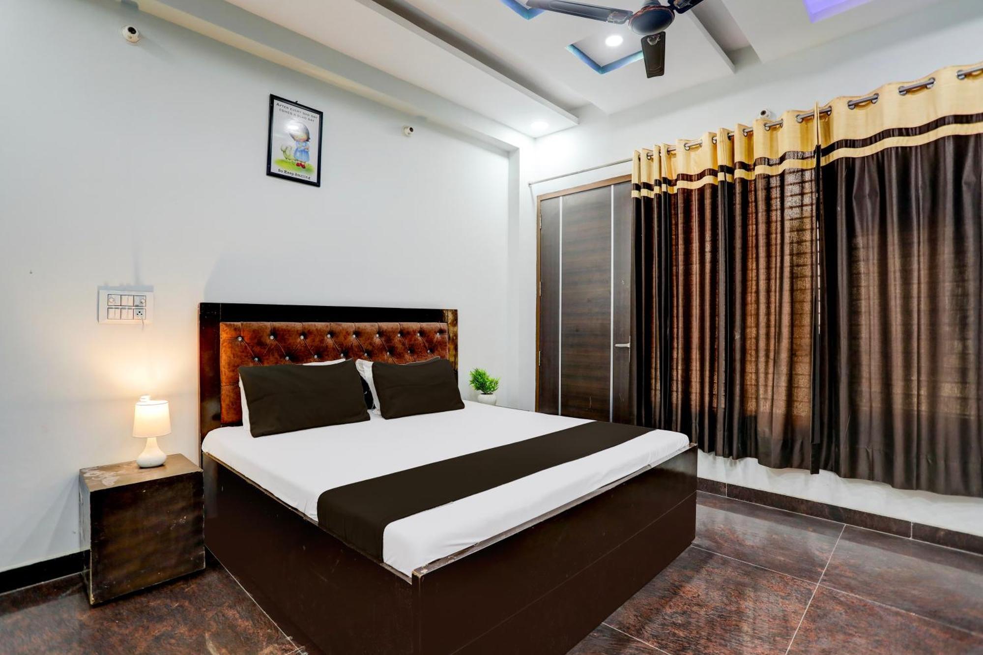 Hotel O Grand Epic Inn Noida Exterior photo